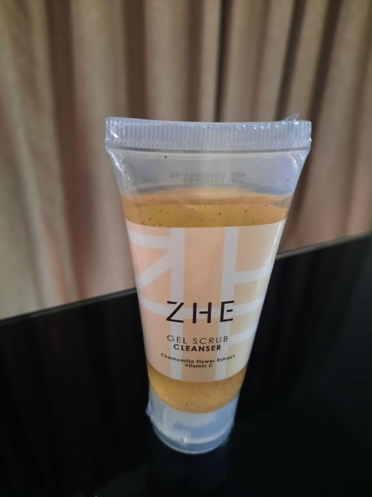 zhe-gel-scrub-cleanser-ชี-เจล-สครับ-คลีนเซอร์-ผลิตภัณฑ์ทำความสะอาดในรูปแบบเจล-ขนาด-40-กรัม
