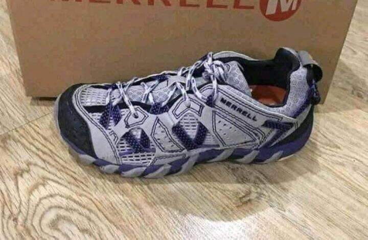 merrell air cushion walking shoes