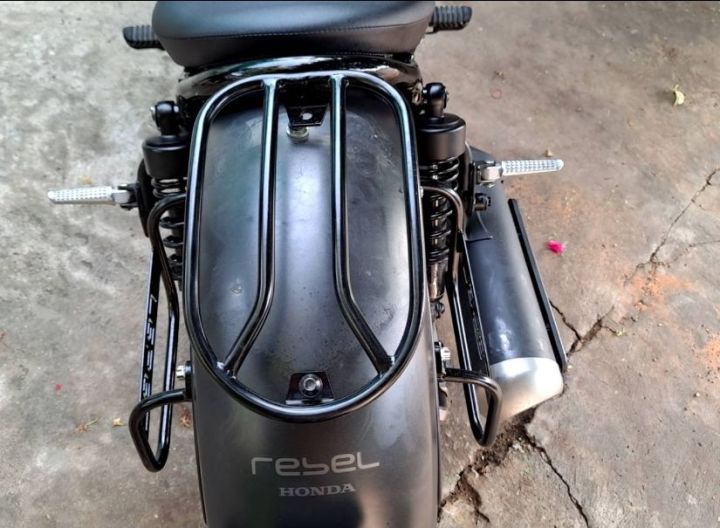 รูปถ่ายจากลูกค้าเราจริงๆ-แร๊คบังโคลนท้าย-รีเบล-300-และ-500-rear-fender-luggage-rack-honda-rebel-300-and-500