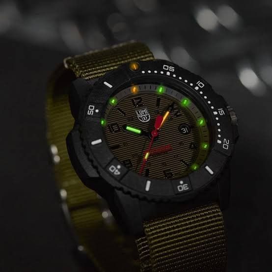 luminox-xs-3617-set-ของแท้-100-box-set-navy-seal-3600-series-รับประกันศูนย์-ศรีทองพาณิชย์-2ปี