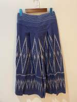 กางเกงขายาวเอวสม็อกทรงเอสีน้ำเงิน ผ้าฝ้ายทอมือ100% เอว26-28 สะโพก 38ยาว32 used
