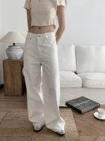 Lynnyn.co - กางเกงยีนส์ Blush jeans (พร้อมส่งขาว S, L )