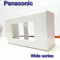 Panasonic (พานาโซนิค)  หน้ากาก 3 ช่อง รุ่นใหม่ Wide Series บล็อคลอย 2 × 4  สีขาวพร้อมจัดส่ง