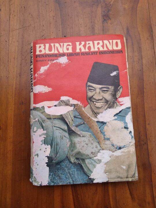 Buku Jadul BUNG KARNO PENJAMBUNG LIDAH RAKJAT Oleh: Cindy Adam | Lazada ...