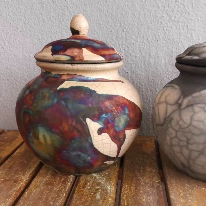 RAAQUU Tamashii 1.39 liters Urn in Carbon Copper Raku Art Pottery