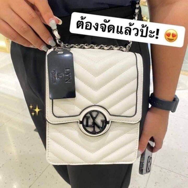 lyn-รุ่น-chrissy-crossbody-แท้-outlet-กระเป๋าทรงเหลี่ยมสุดฮิต-งานสวยมากๆ