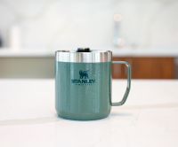 Stanley Classic Legendary Camp Mug 12oz  Hammerton Green แก้วน้ำคลาสสิคมีผาปิดมีหูจับ สำหรับกาแฟ น้ำดิ่มร้อนเย็น