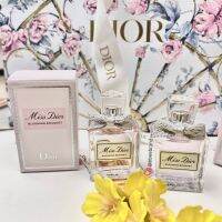 New!! Miss Dior Blooming Bouquet EDT 5ml. กลิ่นไอความหอมหวาน จากมวลดอกไม้ที่ผลิบาน เพิ่มเสน่ห์ให้หญิงสาวน่าหลงใหล