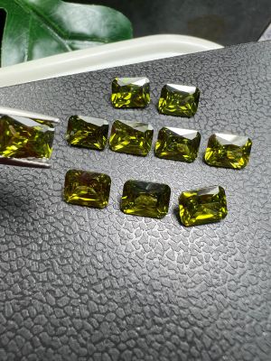 Cz oct  9x7 mm 10 pieces  เพชร CZ GREEN OLIVE BRILLIANT เพชรรัสเซีย สี มะกอก รูปแปดเหลี่ยม OCTAGON 9x7  มม (10 เม็ด)