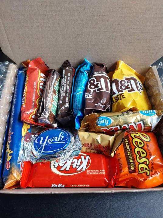 valentines gift box Assorted imported chocolates 20 pcs with(message