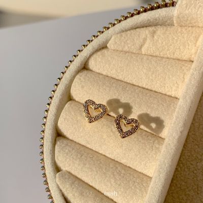 Cush love valentine earrings