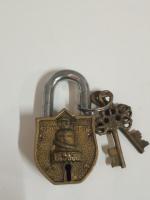 shivaling god simbolic padlocks