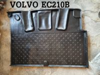 ยางปูพื้น แผ่นรองพื้น แม็คโคร วอลโว่ Volvo รุ่น EC210B ตรงรุ่น ด้านหลังมีบั้งระบายความร้อน อย่างดีงานนำเข้าเกรดA ยางปู แบคโฮ รถขุด อะไหล่