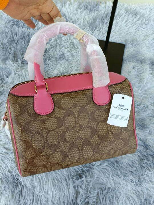 coach-f58312-กระเป๋าสะพาย-ทรงหมอน-9-นิ้ว-mini-bennett-satchel-in-signature-khaki-saddle2