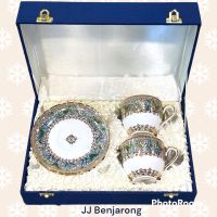 2 ชุดชา/กาแฟเบญจรงค์ ขนาด 200 ml บรรจุในกล่องผ้าไหม TWO Tea/coffee cups and saucers (200 ml) in silk box by JJ Benjarong