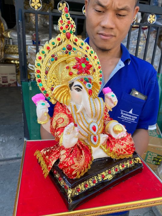 พระพิฆเนศ-พระพิฆเนศปางเศรษฐี-กว้าง9นิ้ว-สูง17นิ้ว-ประดับผ้าประดับพลอยอลังการ