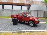 โมเดลรถเหล็ก isuzu สเกล 1/64 เปิดท้ายได้ มีชุดแต่ง off load แถมไปให้ด้วยครับ มี 3 สีให้เลือกครับ