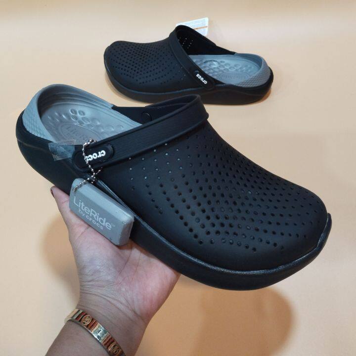 crocs-พกพาติดตัว-ถูกกว่าในห้าง-ใส่สบายทั้งชายและหญิง-วัสดุทำจากยางแท้