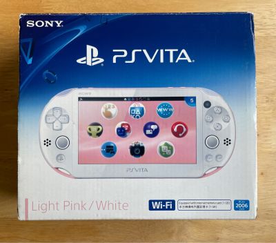PS Vita 20006 ***เครื่องสะสม สภาพดี98% ครบกล่อง รวมๆ สภาพสวยมาก ๆ ตามภาพเลยจ้า