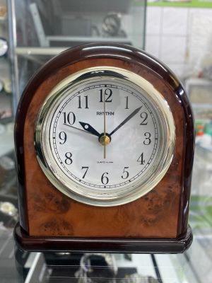 RHYTHM นาฬิกาปลุกไม้แท้ Beep Alarm Clock รุ่น CRE201NR06