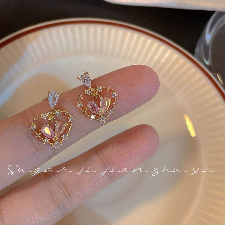 Flower love earrings female niche design highend earrings 2022 new