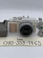 (สินค้ามือ2) กล้อง Olympus epl7 ติดเลนส์ 14-42 wifi เซลฟี่ได้ ชัตเตอร์ 7 พัน  อุปกรณ์ (2698-0854) -บอดี้กล้อง Olympus epl7 -Olympus lens 14-42 -แบต 1 ก้อน -ที่ชาร์จ -สายคล้อง  *** ตำหนิมีรอยตามการใช้งาน ไม่มีผลต่อการใช้งานค่ะ ***