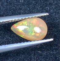 โอปอลหลากสีธรรมชาติ 0.95cts ลูกแพร์ 9x6mm 0.95cts natural multi color play opal 9x6mm pear