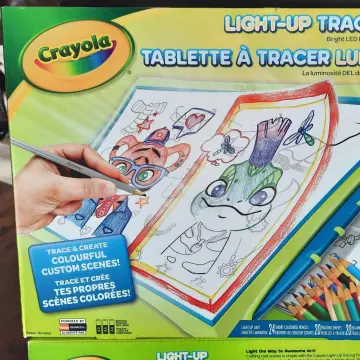 New Crayola Light-Up Tracing Pad Bright LED Power Trace and Create