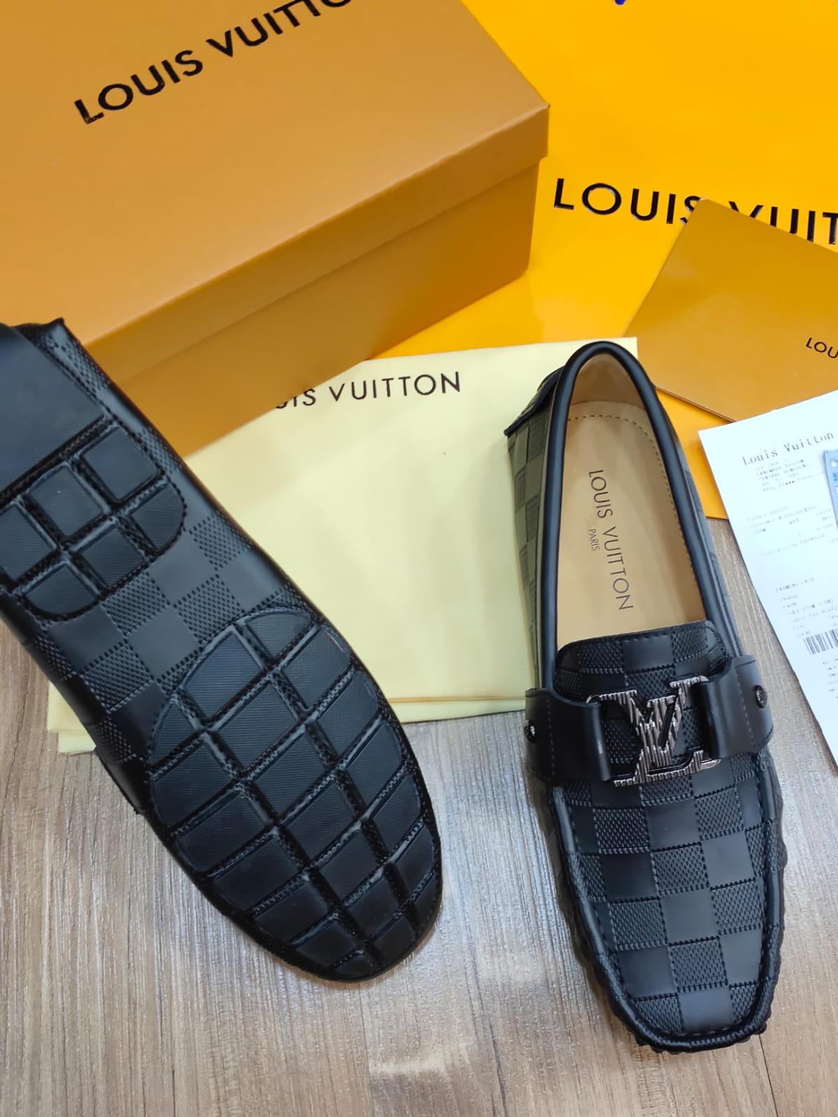 Jual Sepatu Louis Vuitton Pria Original Terbaru - Oct 2023