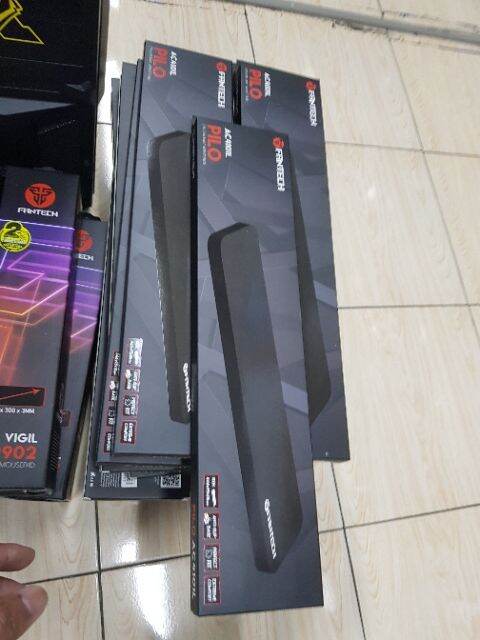 fantech-แผ่นข้อมือ-ac4101l-คีย์บอร์ด-ช่วยลดอาการปวดข้อมือ-สำหรับคอมพิวเตอร์-โน๊ตบุ๊ค-wrist-support