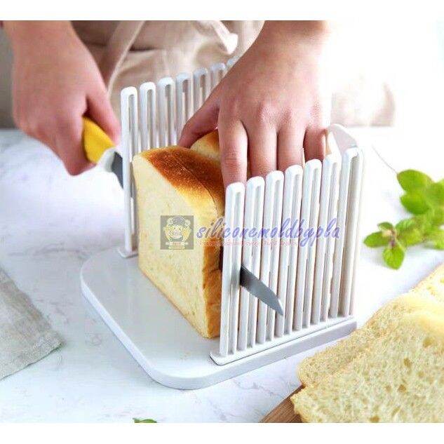 แท่นตัดขนมปัง-ที่สไลด์ขนมปัง-bread-slicer-แท่นตัดขนมปังพลาสติก-สีขาว