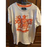 Superdry ขาวลายส้ม  XXL แท้ 100%