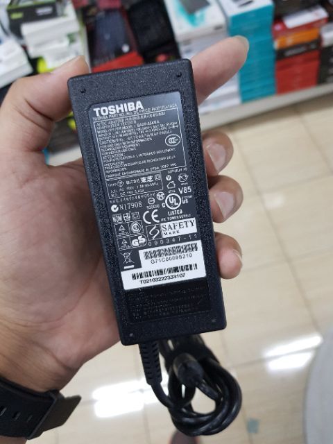 adatper-ของแท้-notebook-toshiba-19v3-27-3-95-4-74a-5-5-2-5mm