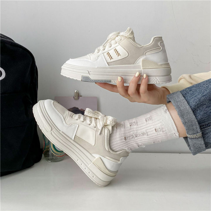 รองเท้าสีขาวแฟชั่นผู้หญิง-2023-ฤดูร้อนสีตัดกันผูกเชือกรองเท้าลำลองออกแบบเฉพาะรองเท้าผ้าใบรองเท้ากีฬาผู้หญิงขายส่ง