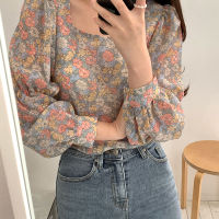 เสื้อแฟชั่นหญิงเสื้อเบลาส์คอเหลี่ยมแขนโคมไฟ Square neck floral blouses