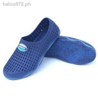 ☒∋☃【COD】 Hole shoes men breathable antiskid beach baotou waterproof plastic soft bottom leisure lazy summer sandals han edition