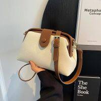 Fashionable one-shoulder simple diagonal 2023 summer popular bag new trendy niche design commuter bucket