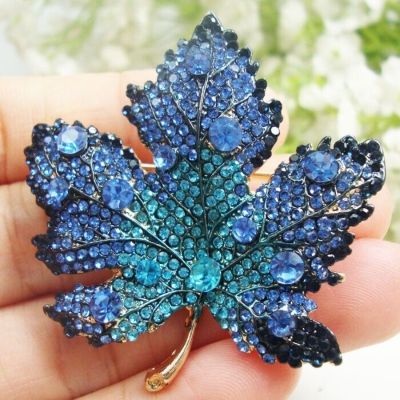 Rhinestone Red Color Maple Brooch Vintage Blue Maple Leaf Rhinestone Crystal Pendant Womans Brooch Pin Corsage Accessories Gift