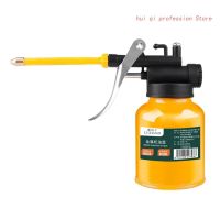 Oil Can High Pressure Hand Pump Oiler Lubrication 250ml/8oz For Lubricants Oiler With Oil Hose Oil Pot Bottle