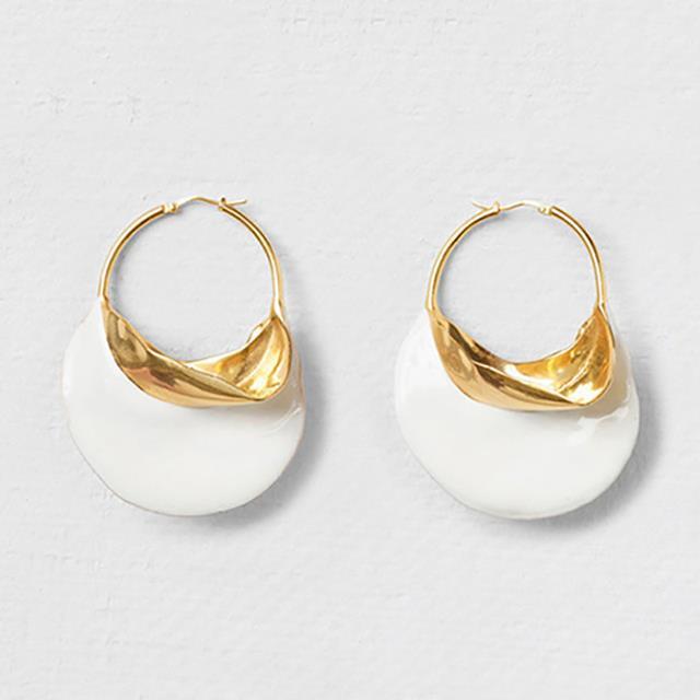 large-gold-hoop-earrings-women