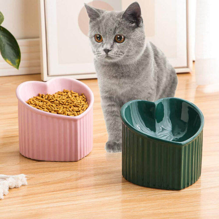  Ceramic Slanted Raised Cat Bowl Smooth Surface Heart Shape Slanted