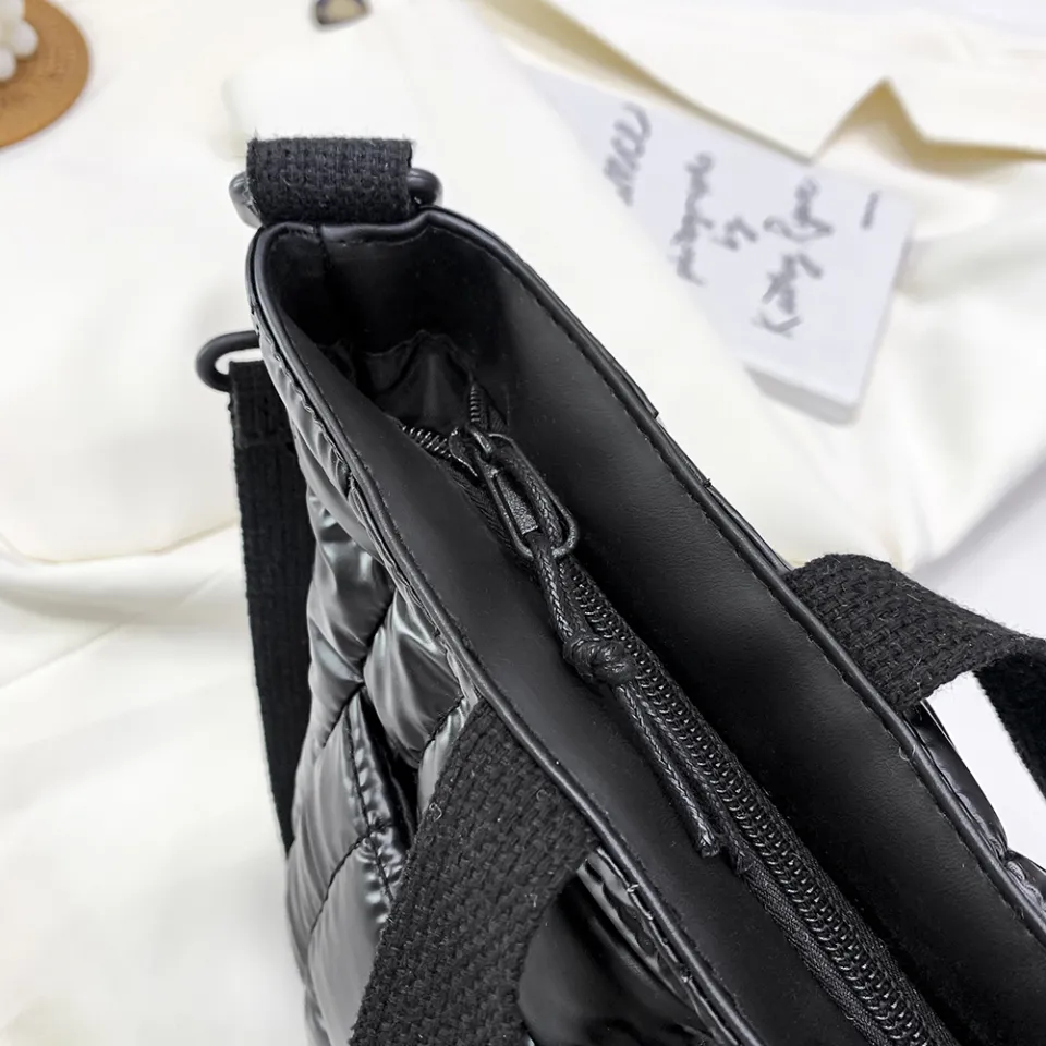 Space Padded Nylon Messenger Bag Solid Color Zipper Crossbody Bag