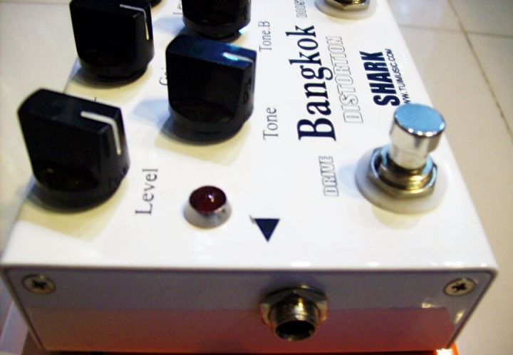 shark-bangkok-distortion-guitar-effect-pedal