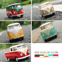 ‘；。】’ WELLY 1:36 Volkswagen T1 Bus Alloy Car Model Simulation Diecast Metal Classic Car Model Pull Back Collection Children Toy Gifts