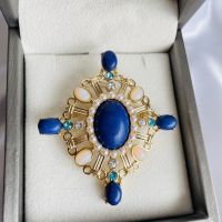 Inlaid Glass Opal Hollowed Out Imitation Lapis Lazuli Brooch Court Retro Pearl Brooch Women 39;s Anti Light Brooch