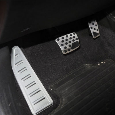 รถเหยียบสำหรับ Jeep Renegade 2014-2022อะไหล่ Accelerator แก๊สเบรคเท้าเหยียบป้องกันอุปกรณ์ตกแต่งภายใน