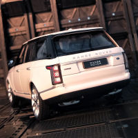 1: 24 Range Rover executive simulation alloy vehicle model SUV off-road vehicle model metal ornaments collection gifts to friend