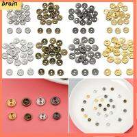 BRAIN 20pcs น่ารักดี สองหลุม อุปกรณ์เสริม เสื้อผ้าตุ๊กตา DIY ปุ่มโลหะขนาดเล็ก ตุ๊กตาสายรัดหัวเข็มขัด งานฝีมือตัดเย็บเสื้อผ้า