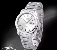 SEIKO 5 Automatic รุ่น SNKK65K1 นาฬิกาข้อมือผู้ชาย สายสแตนเลส สีเงิน  - มั่นใจ ของแท้ 100% รับประกันสินค้า 1 ปีเต็ม