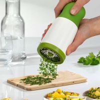 【CC】☈❦  Manual Grinder Parsley Spice Mincer Condiment Shaker Mills Tools